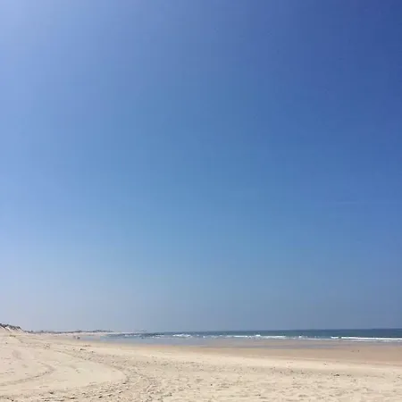 Daire Varandas Do Mar - Beach Side Homestay